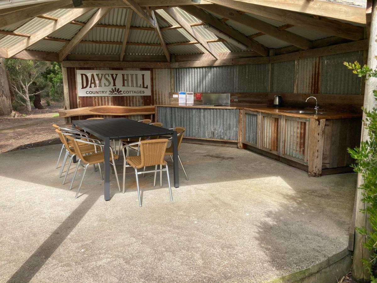 Daysy Hill Country Cottages Port Campbell Εξωτερικό φωτογραφία