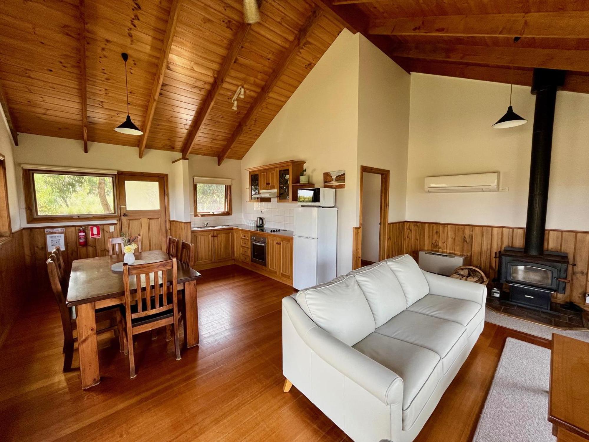 Daysy Hill Country Cottages Port Campbell Δωμάτιο φωτογραφία