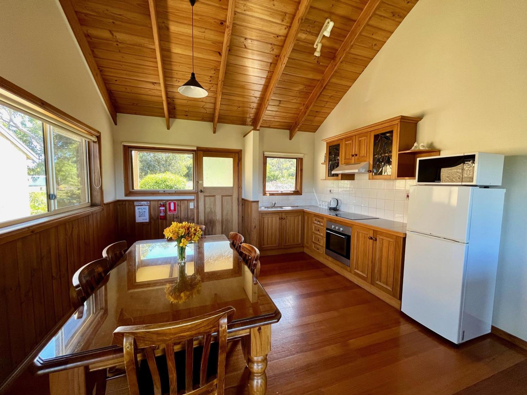Daysy Hill Country Cottages Port Campbell Δωμάτιο φωτογραφία